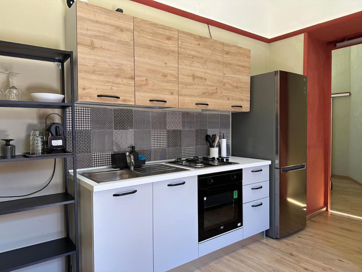 Beauty Aparment By Eureka Apartment CTA Exterior photo